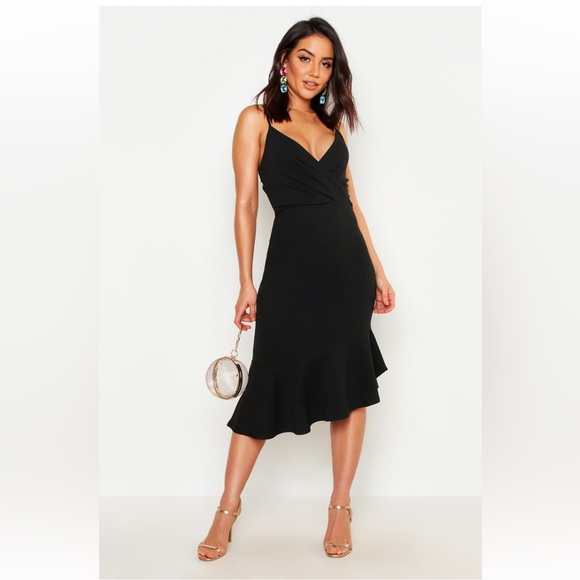 ASOS Dresses & Skirts - 🌟HOST PICK ASOS Design Black Dress 🌟